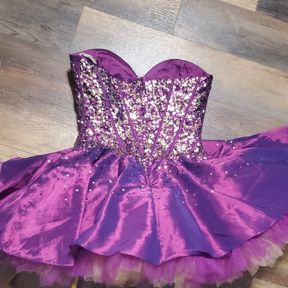Jovani Sequined Mini Dress in Purple and Gold - Picture 11 of 11
